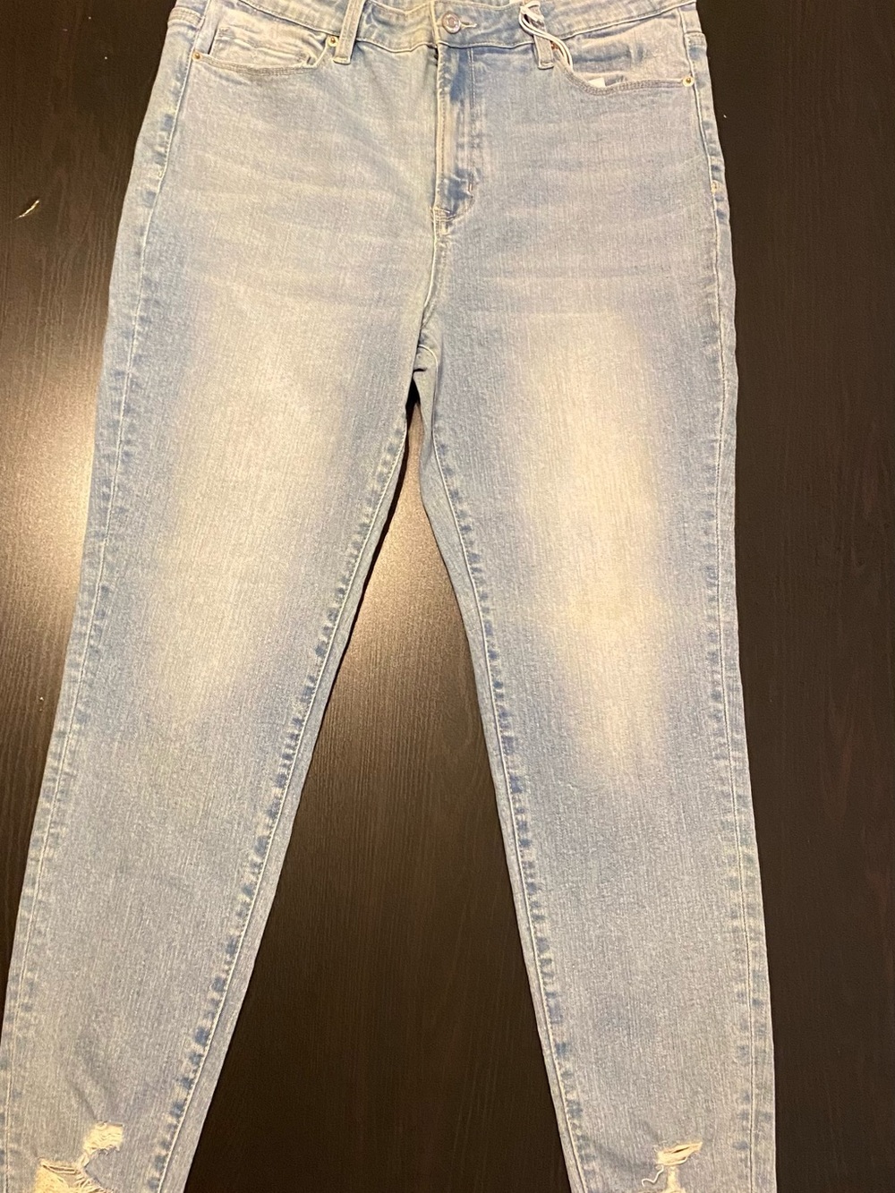 Zenana Outfitters Pale Blue Cropped Ankle Jeans